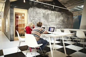 The-Lunch-Club-is-both-a-place-for-working-and-eating_Design-RosanBosch_Photo-Kim-Wendt The-Lunch-Club-is-both-a-place-for-working-and-eating_Design-RosanBosch_Photo-Kim-Wendt